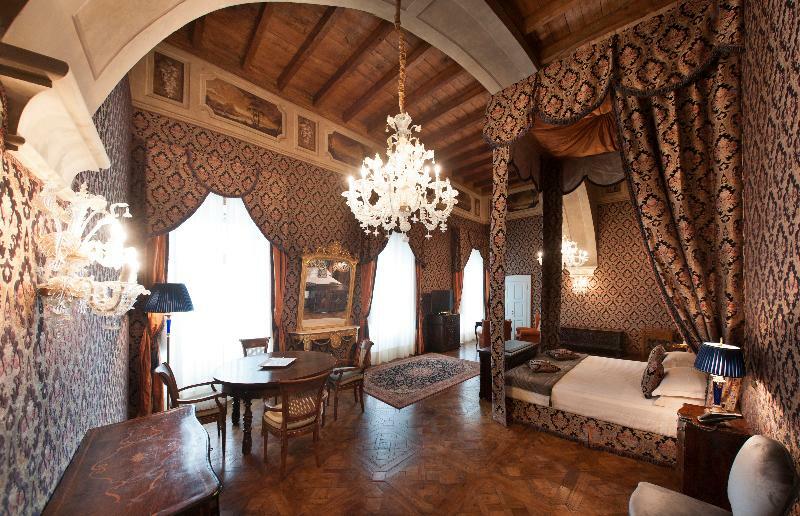 Hotel Castello Di Guarene Exterior foto